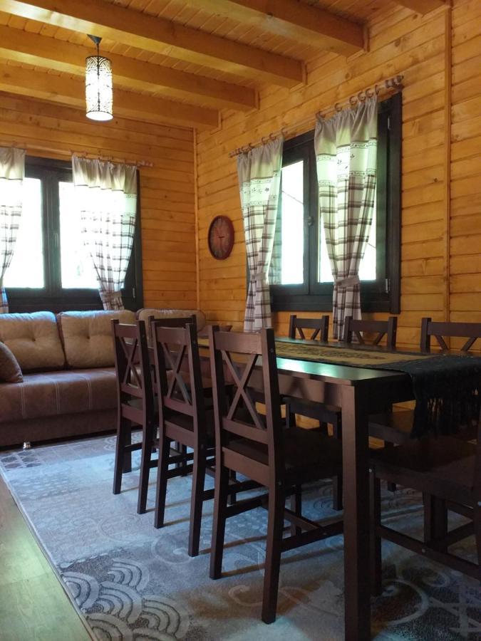 Lotus Chalet Borzont Buitenkant foto