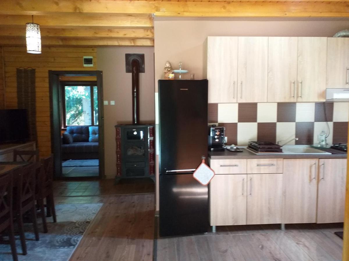 Lotus Chalet Borzont Buitenkant foto